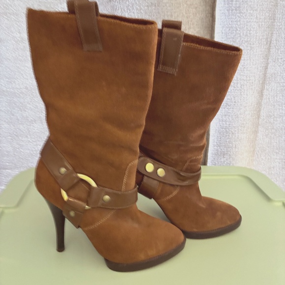 New BCBG Taupe brown tan Suede Slouch mid  HighHeeled Boots Y2K style 7.5 - Picture 1 of 16